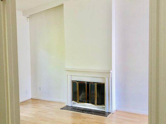4th image of 539 Northern Ave #B