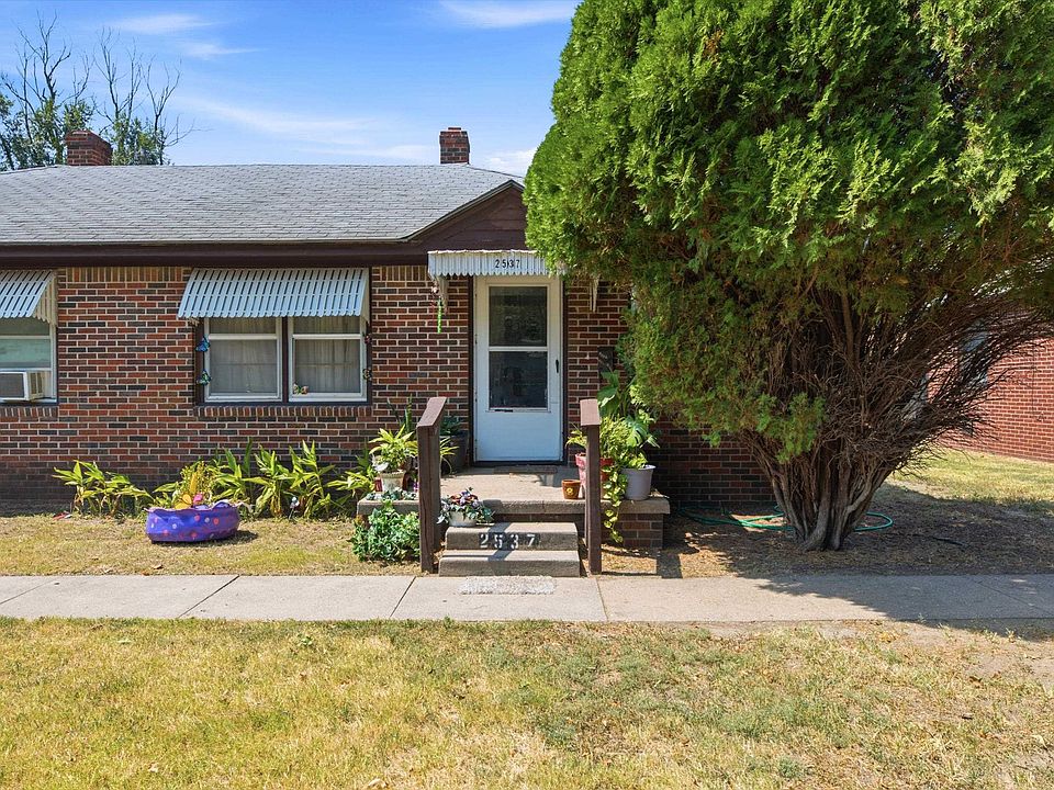 1st image of 2537 S Ellis Ave