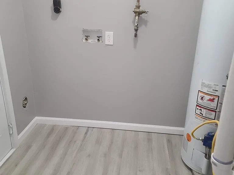 100 Sanders Ct #4 — Photo 23