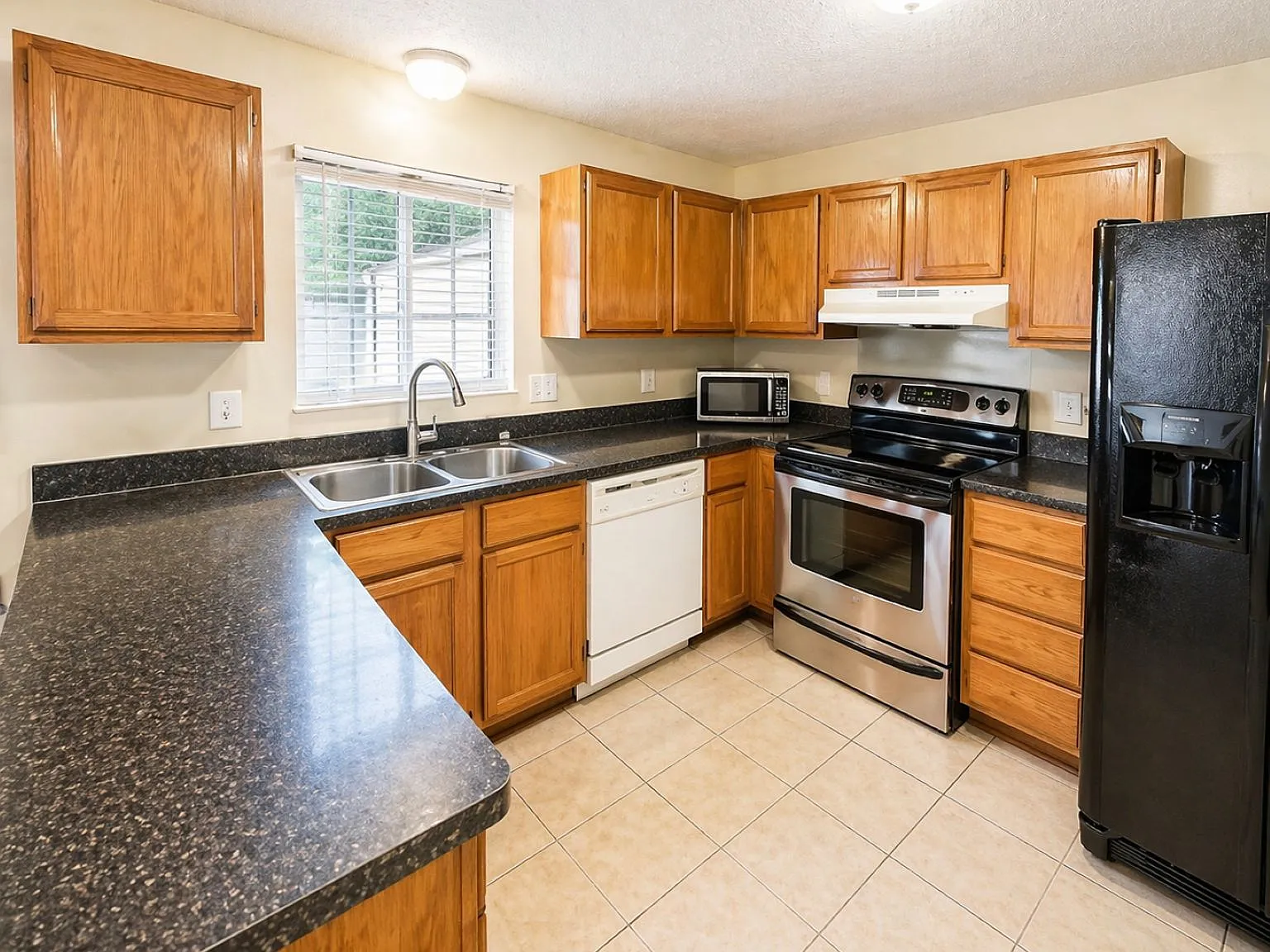 9456 Lexington Circle - 1 — Photo 4
