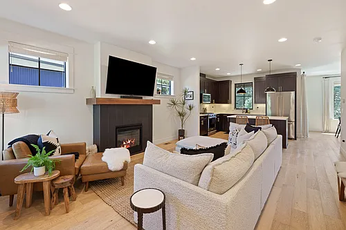 61000 SE Crane Peak Ct Photo 1