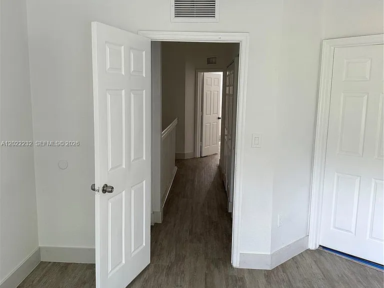 4513 Woodland Cir #4513 — Photo 4