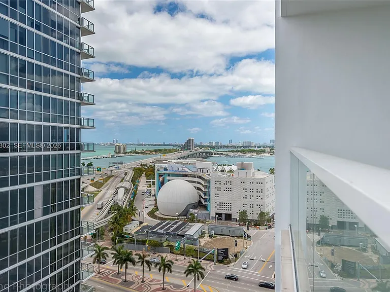 1040 Biscayne Blvd #1205 — Photo 22