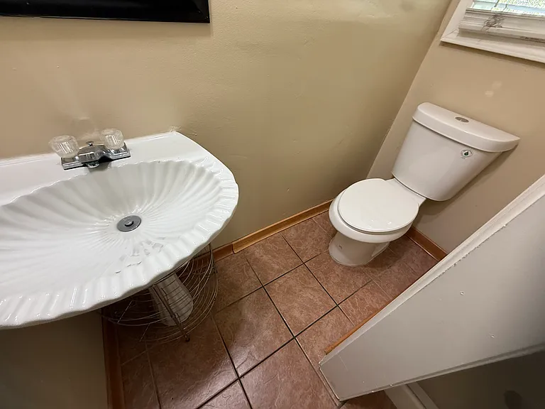 5809 Lindo Paseo #4 — Photo 9