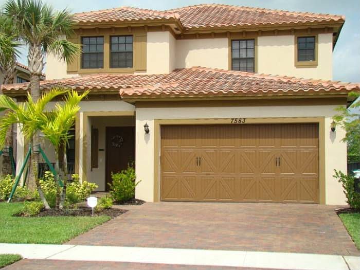 1st image of 7583 NW 113th Ave