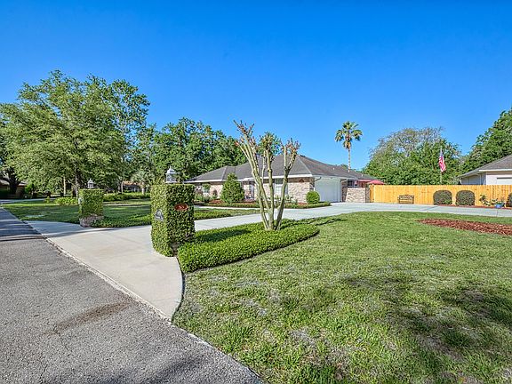 4th image of 1975 Perregrine Cir S