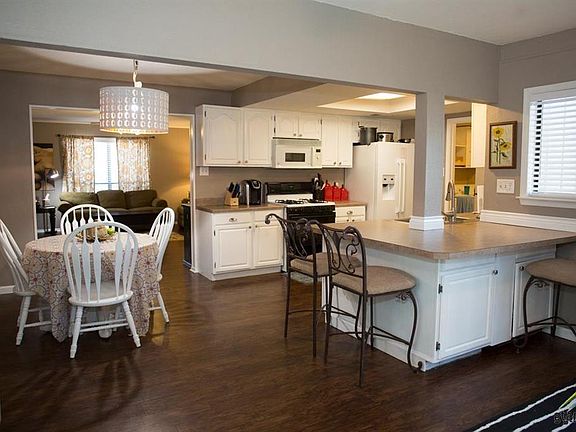 3rd image of 14977 Willowwood Dr