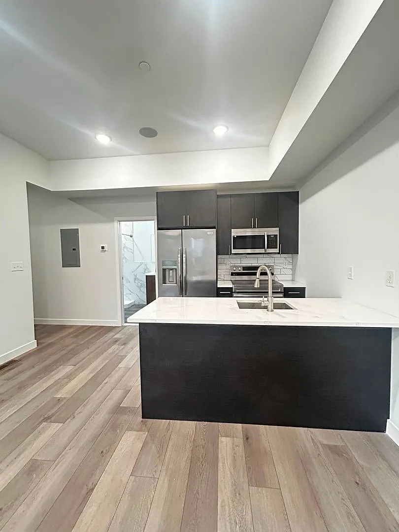 2413 N 7th St — Photo 1