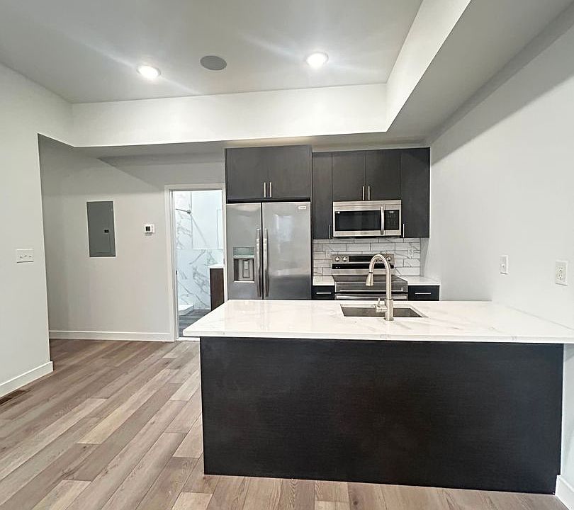 1st image of 2413 N 7th St #1