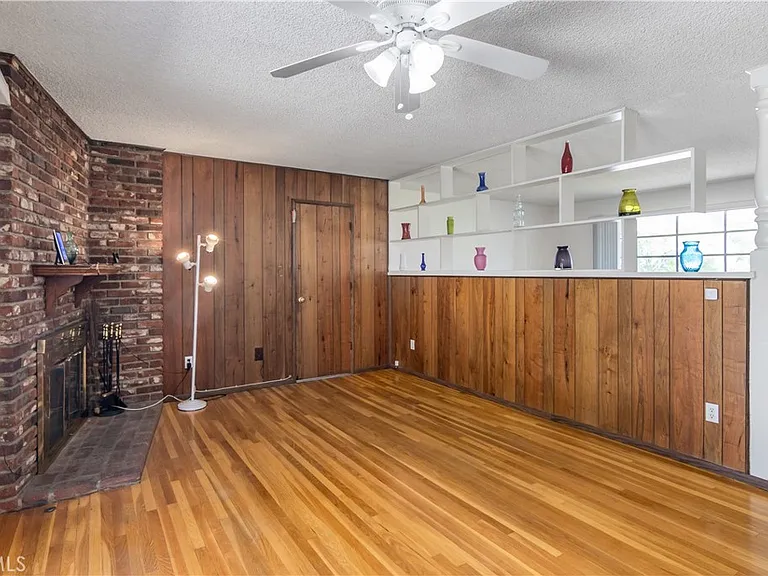 11543 Swinton Ave — Photo 6