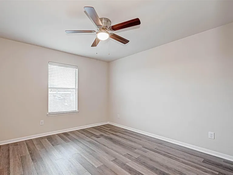 2815 Mustang Hill Ln — Photo 23