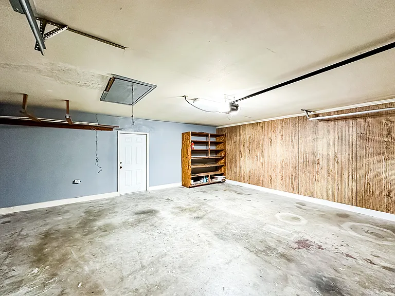 3001 Quail Hollow Dr — Photo 30