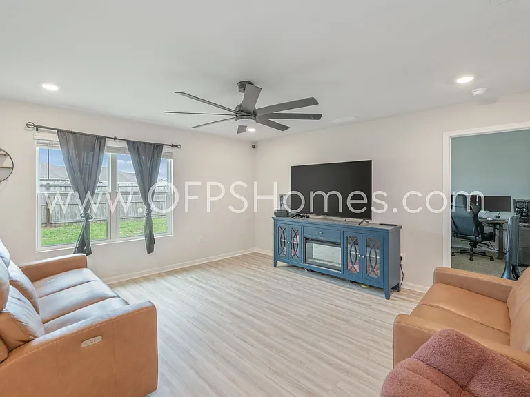 863 Otto Loop — Photo 7
