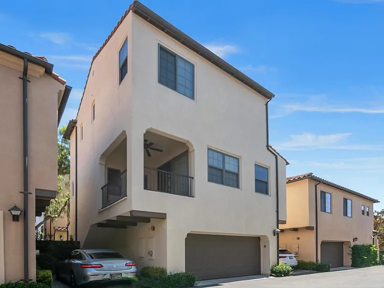 238 Firefly — Photo 16