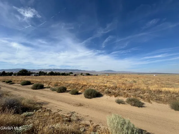25253 Malmo St, Lancaster, CA 93536