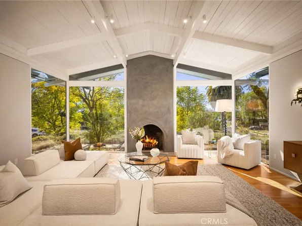 4750 Poe Ave, Woodland Hills, CA 91364