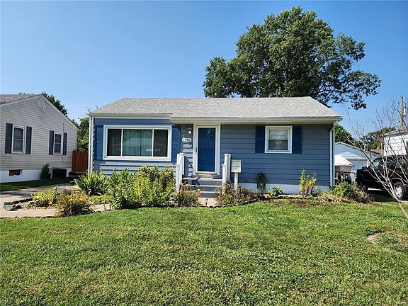 3rd image of 1740 Primrose Ave