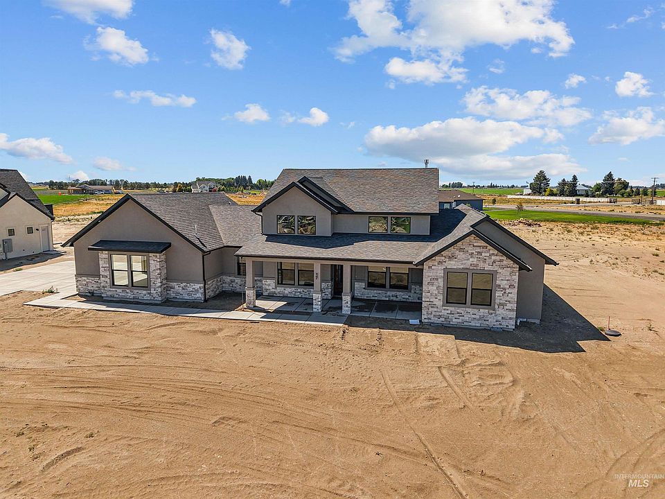 1st image of 17 Skyline Dr