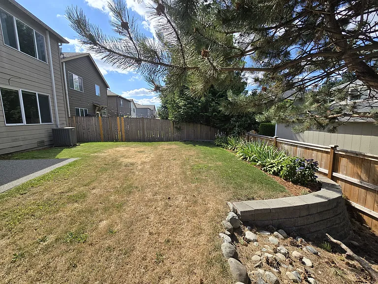 24064 SE 262nd St — Photo 39