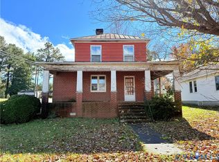 1415 11th St, Victoria, VA 23974