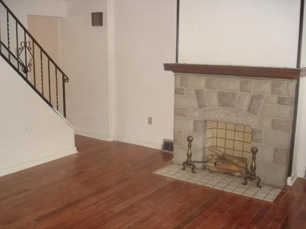 4606 Carroll St, Pittsburgh, PA 15224