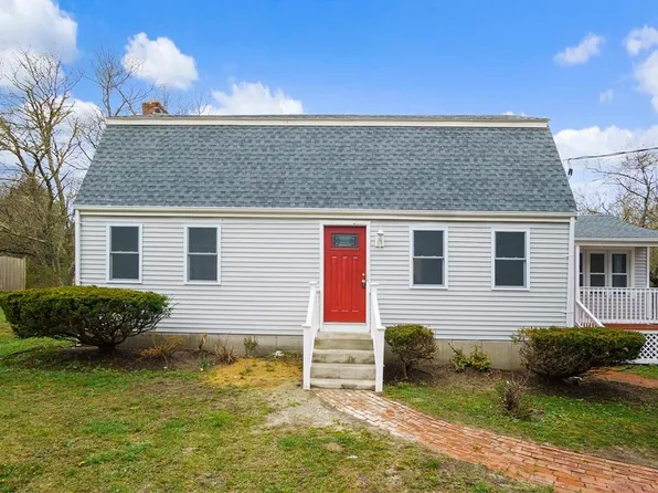 159 Rocky Pond Rd, Plymouth, MA 02360