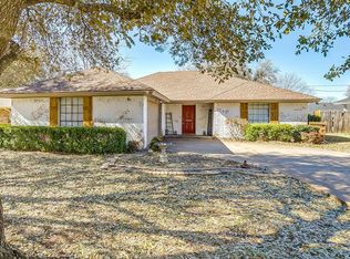 1005 Lena St, Cleburne, TX 76033