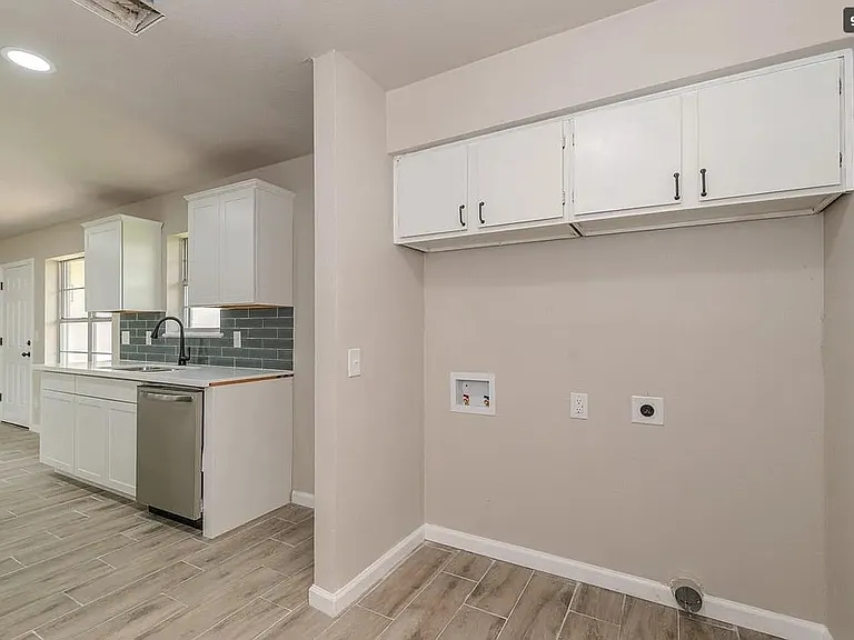 3828 Anderson Villa — Photo 6