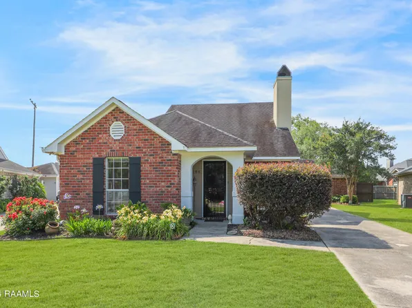 2106 Cherry Palm Cir, New Iberia, LA 70563