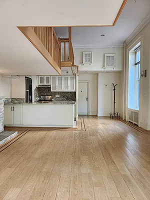 Rented by Frank Valvo Real Estate | media 2