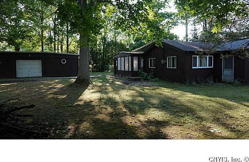 1st image of 3 Laura Dr