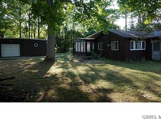 3 Laura Dr, Sandy Creek, NY 13145