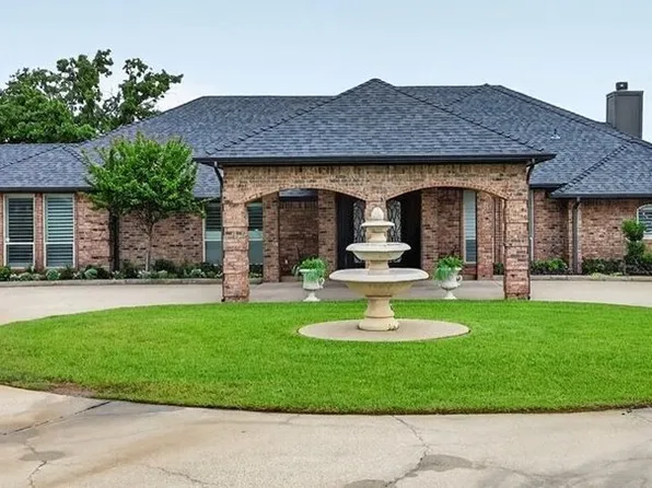 7401 Bent Trl, Mansfield, TX 76063