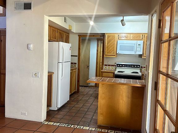 5th image of 600C Griffin St
