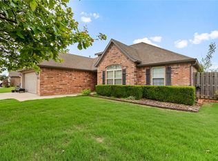 3000 SW Woodruff St, Bentonville, AR 72712