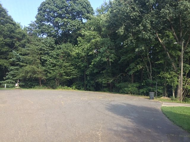 1st image of 424 Idlebrook Dr