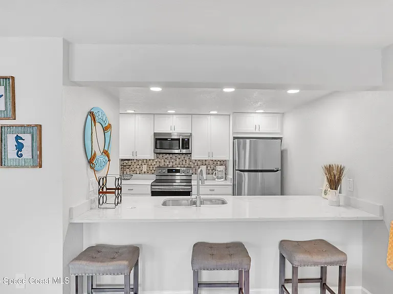 8309 Rosalind Ave — Photo 16