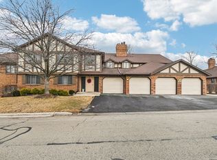 7652 W Golf Dr APT 2A, Palos Heights, IL 60463