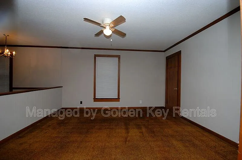 3 bed, 2.0 bath, $1,150 — Photo 3
