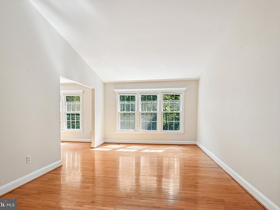 4th image of 1623 Winterwood Pl