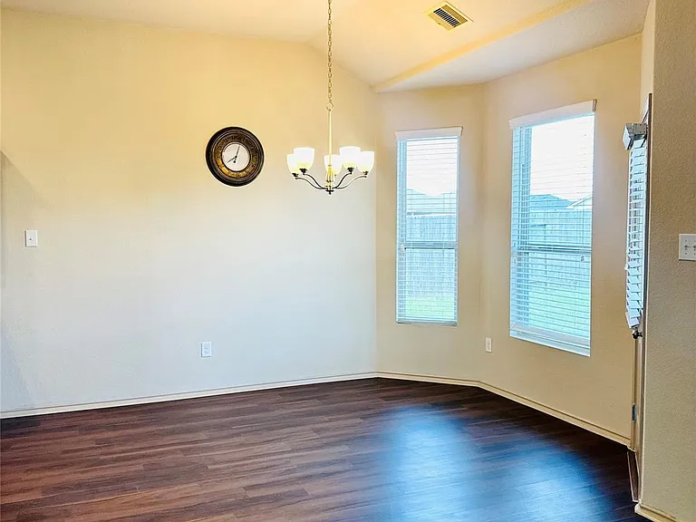 5202 Lilac Hollow Ln — Photo 5