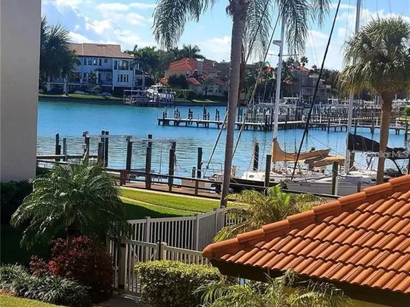 106 1st St E APT 105, Tierra Verde, FL 33715