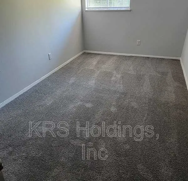 1215 Nelson St #D — Photo 10