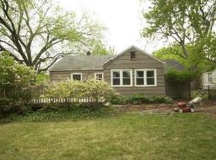 3906 W 67th Ter, Prairie Village, KS 66208