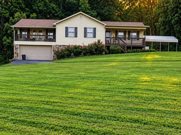 1381 Harold Patterson Rd, Dandridge, TN 37725
