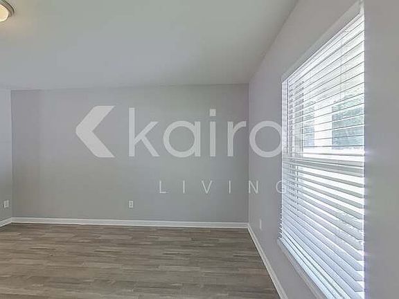 4th image of 336 Hamilton Dr