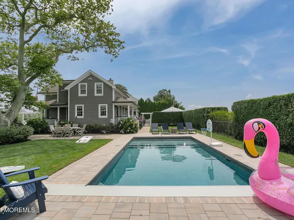 208 Neptune Pl, Sea Girt, NJ 08750