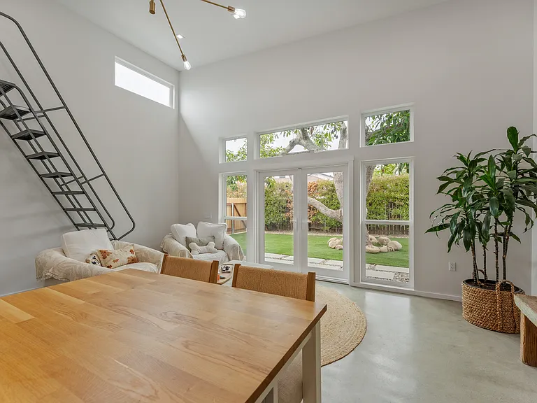 6553A Albatross St #A — Photo 14