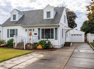 682 E Catawba Ave, Akron, OH