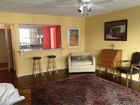 4th image of 4915 Tyrone Ave APT 225
